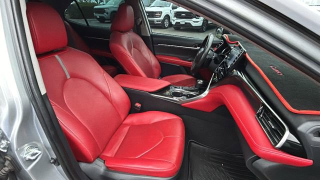 Used 2022 Toyota Camry XSE image 11