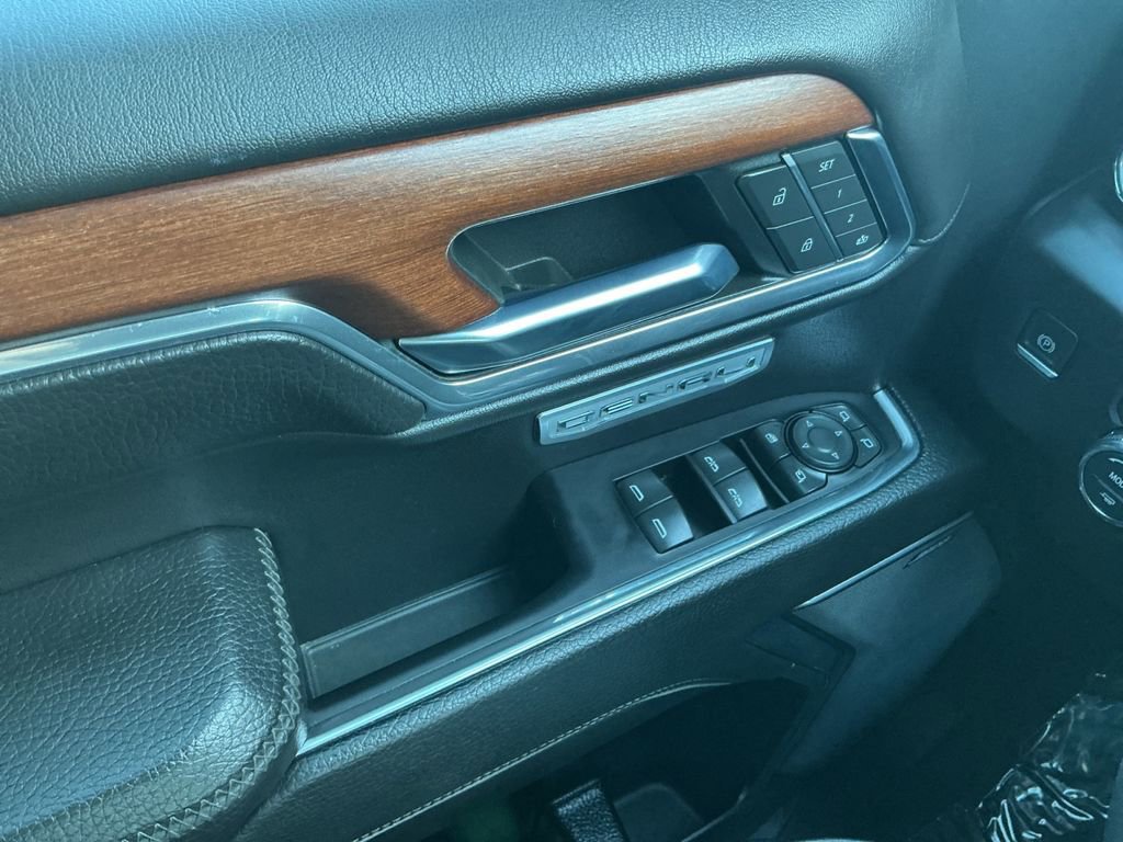 Used 2022 GMC Sierra 1500 Denali w/ Denali Reserve Package image 11