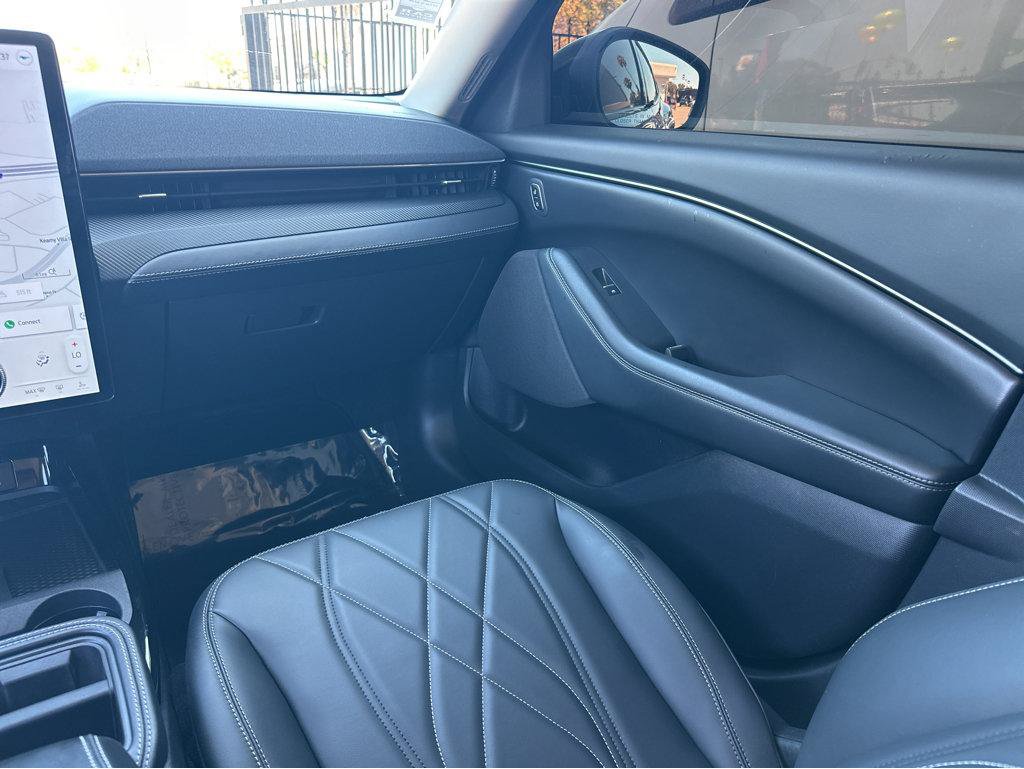 Used 2025 Ford Mustang Mach-E Select w/ Comfort Package Lite RWD image 18