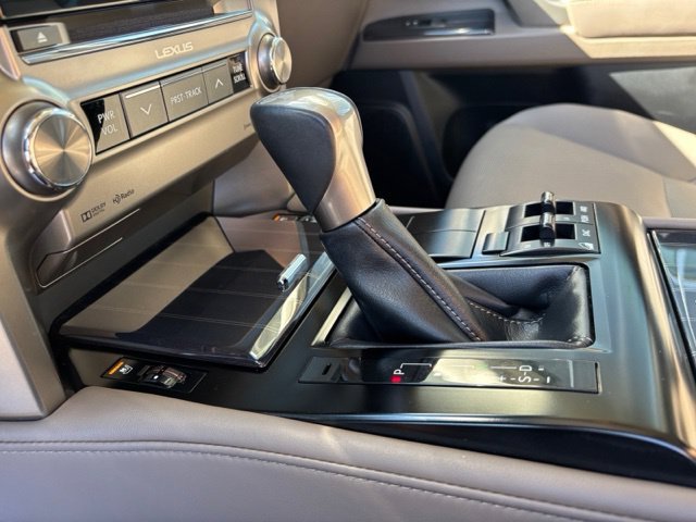 Used 2020 Lexus GX 460 Premium w/ Premium Package AWD/4WD image 21