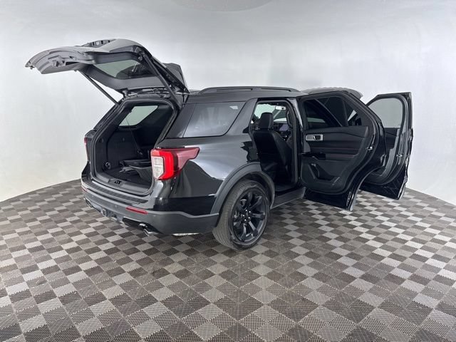 Used 2024 Ford Explorer ST-Line w/ Class IV Trailer Tow Package AWD/4WD image 16