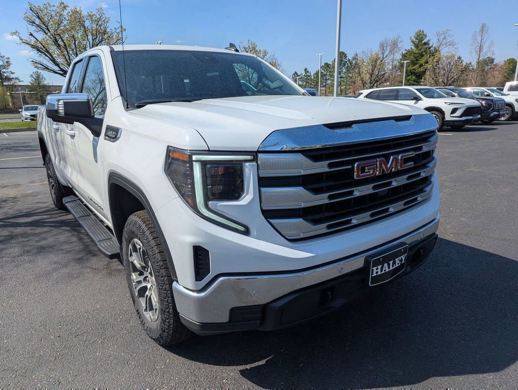 New 2026 GMC Sierra 1500 SLE w/ X31 Off-Road Package AWD/4WD image 2
