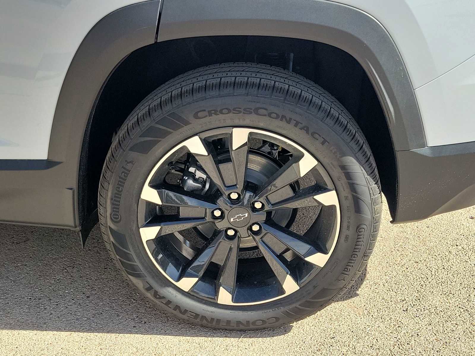 New 2026 Chevrolet Equinox RS w/ LPO, Floor Liner Package FWD image 12