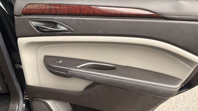 Used 2010 Cadillac SRX Premium image 32
