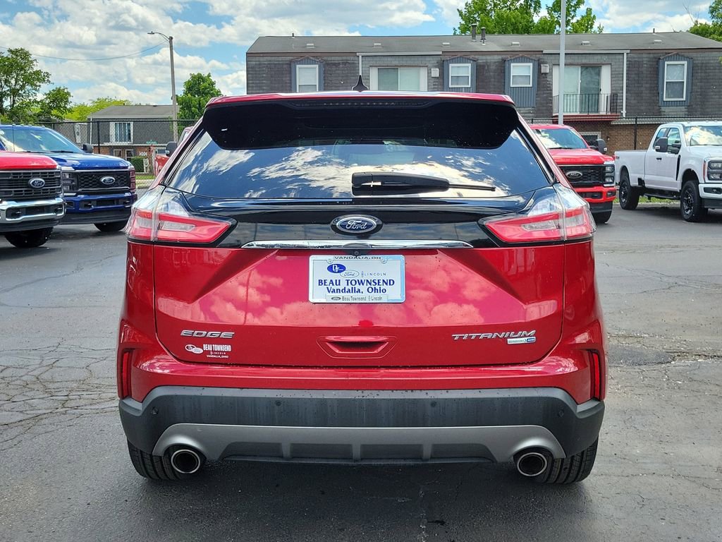 Certified 2020 Ford Edge Titanium AWD/4WD image 5