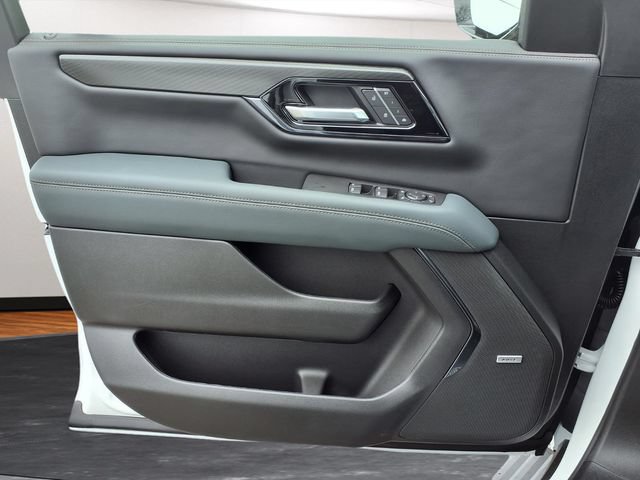 New 2026 GMC Yukon XL AT4 w/ AT4 Premium Plus Package AWD/4WD image 14