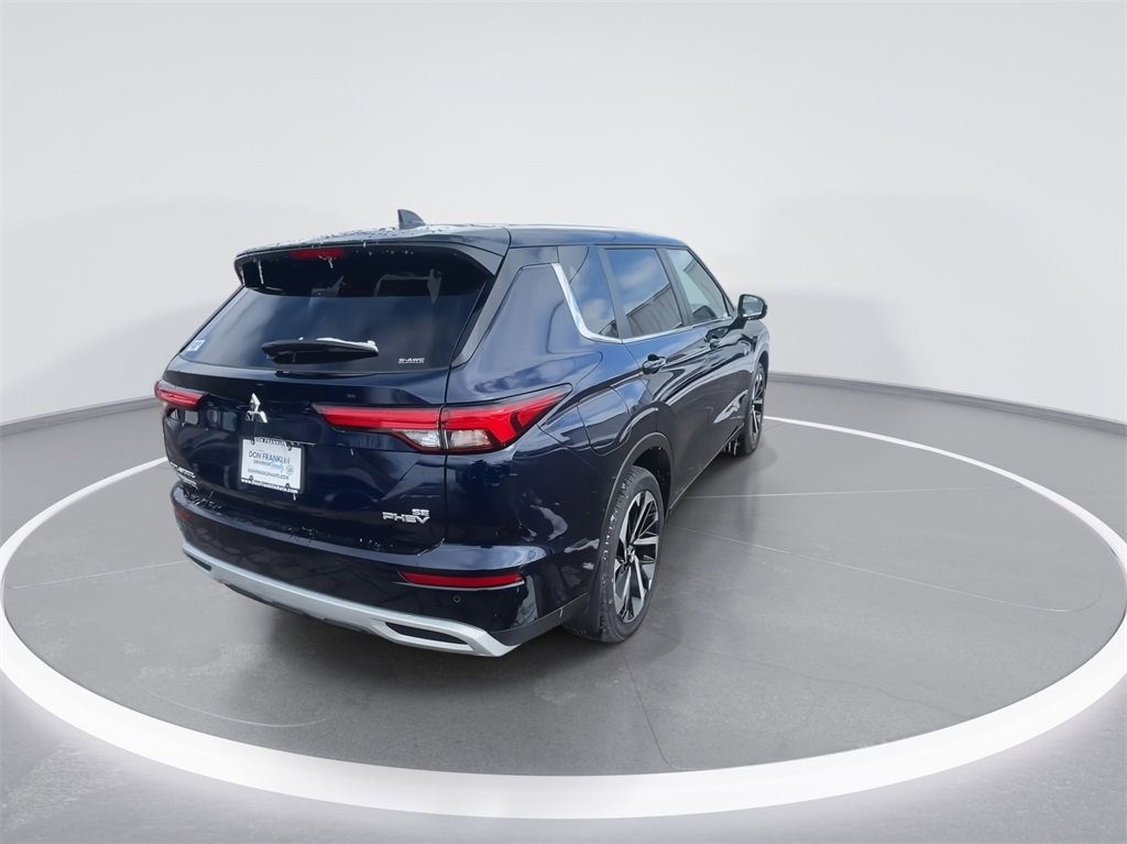 New 2025 Mitsubishi Outlander SE image 8