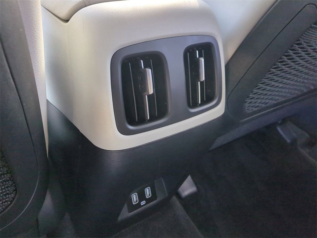 Used 2024 Hyundai Tucson Limited image 26