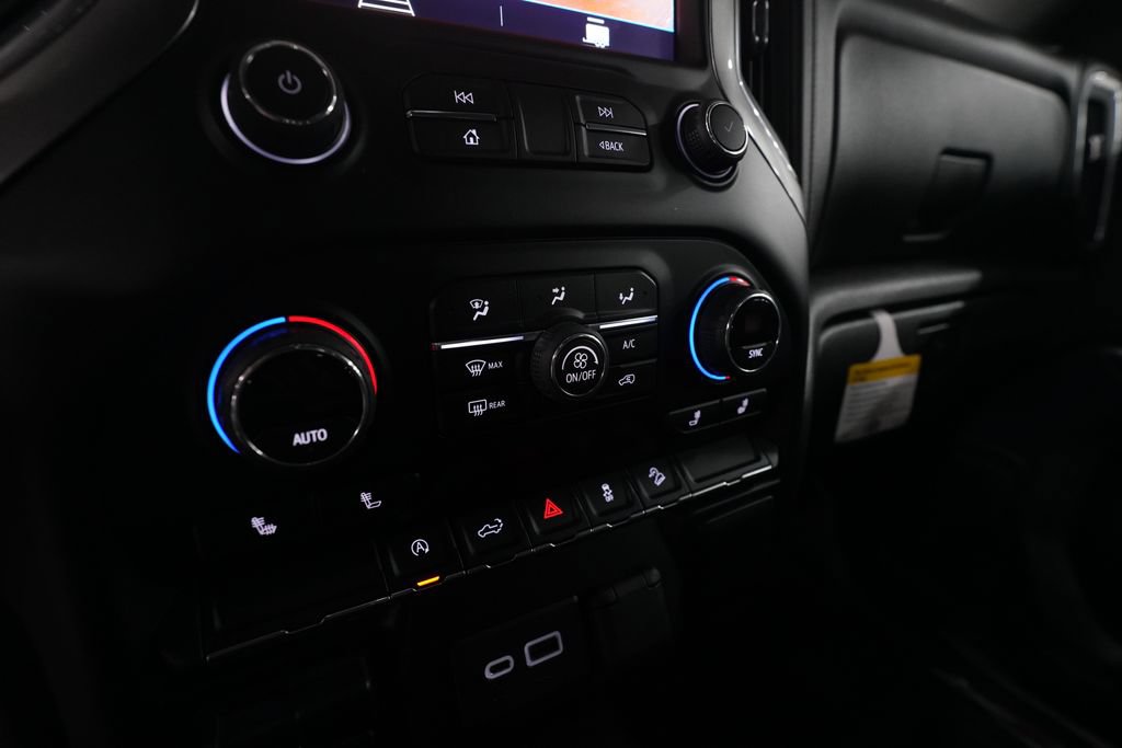 Used 2020 Chevrolet Silverado 1500 RST AWD/4WD image 20