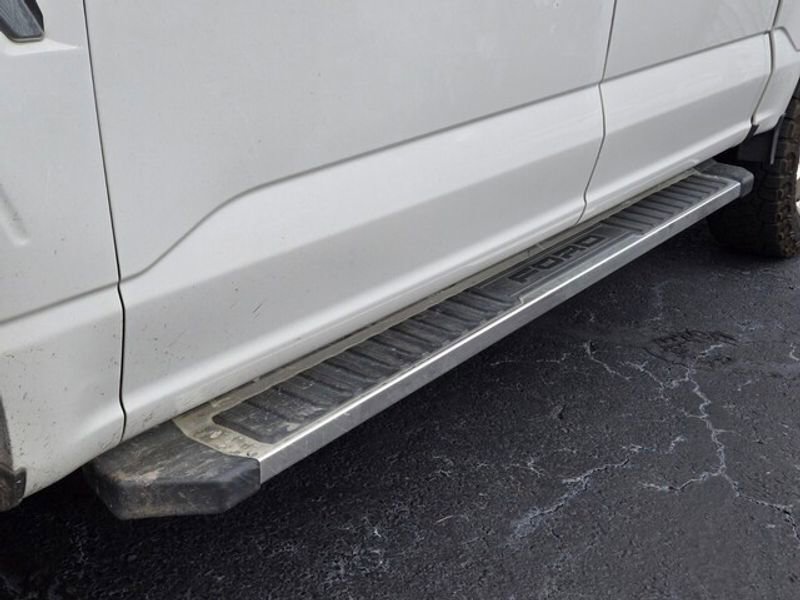 Used 2022 Ford F150 Lariat w/ Equipment Group 502A High image 6