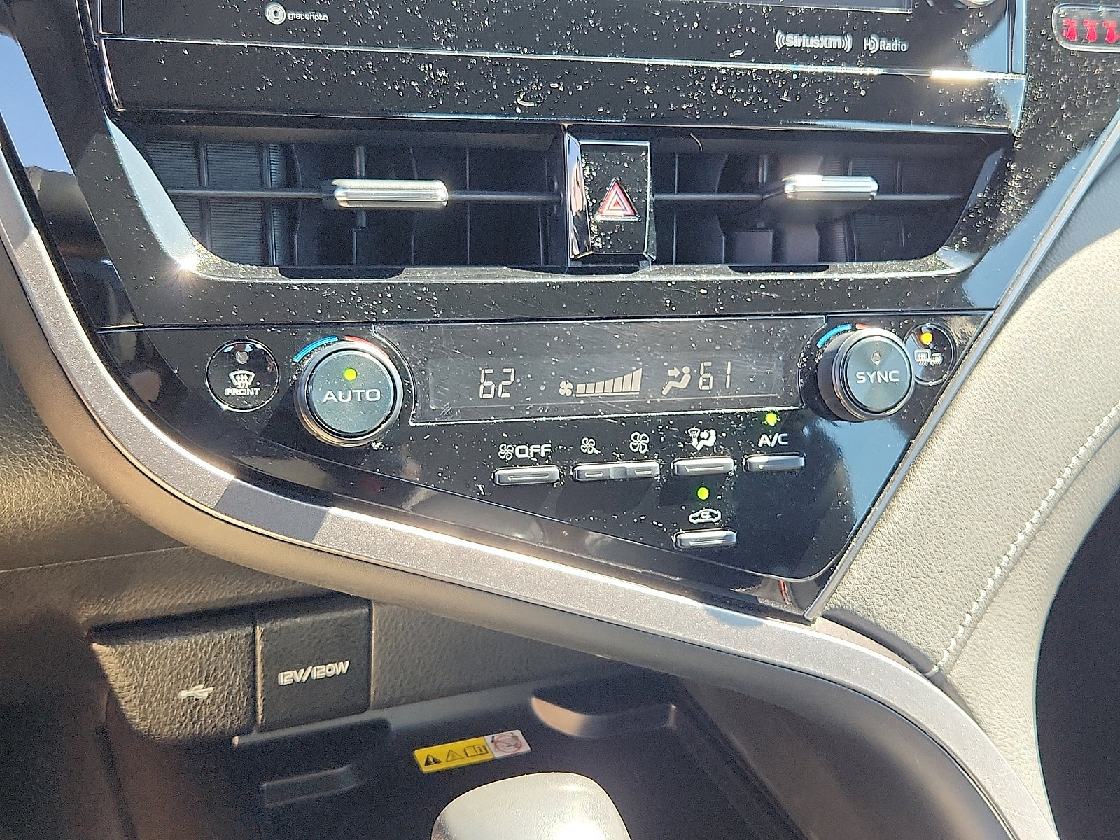 Used 2023 Toyota Camry XSE image 14