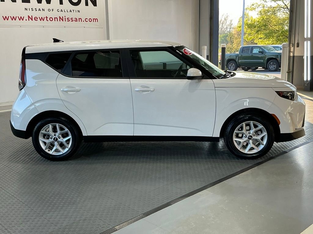 Used 2025 Kia Soul LX w/ LX Technology Package image 20