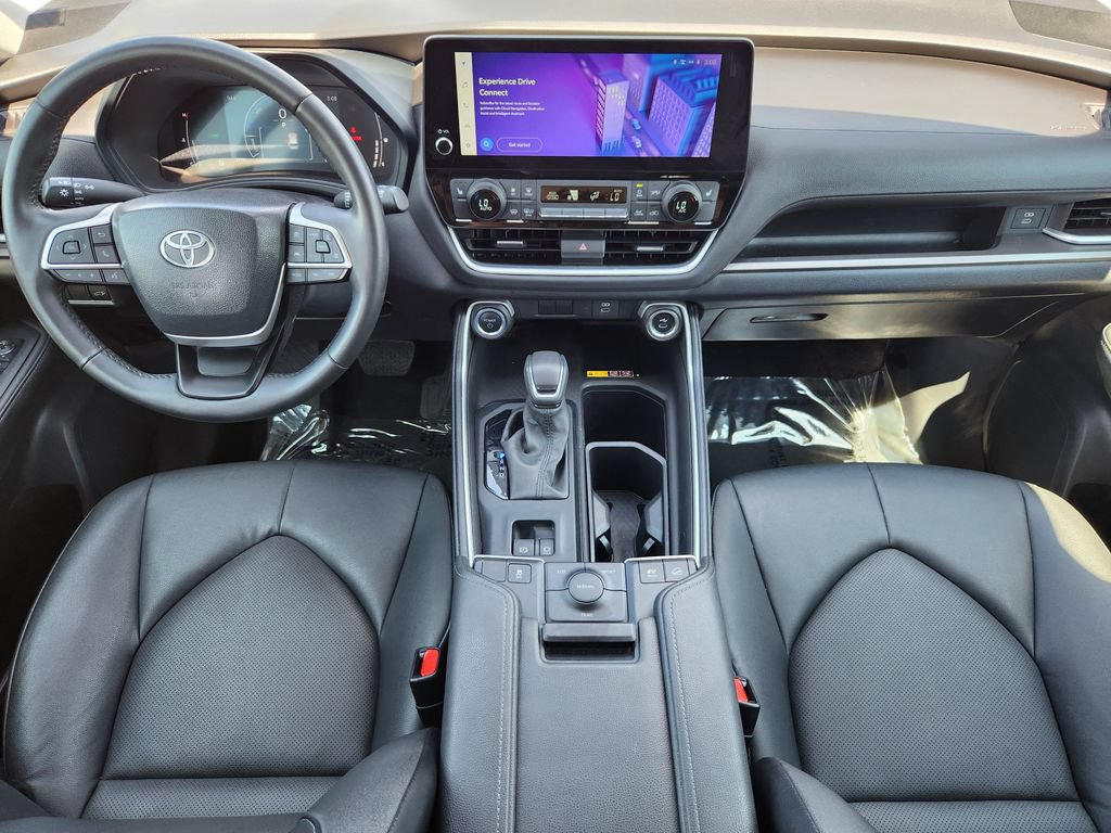 Used 2024 Toyota Grand Highlander AWD Hybrid image 17
