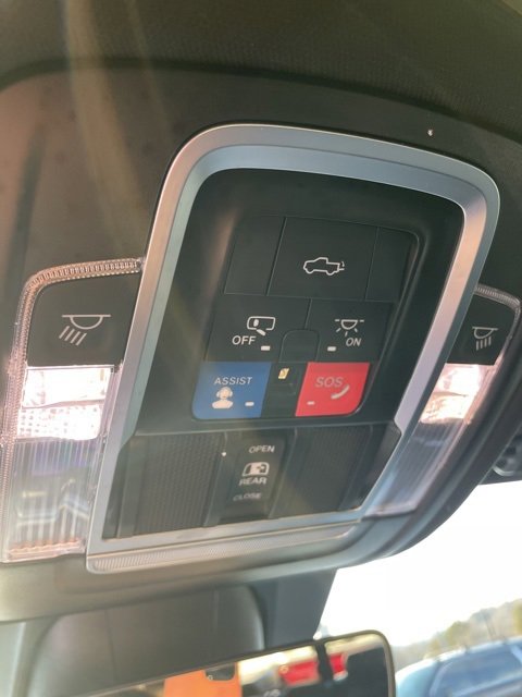 Used 2024 RAM 1500 Laramie image 41