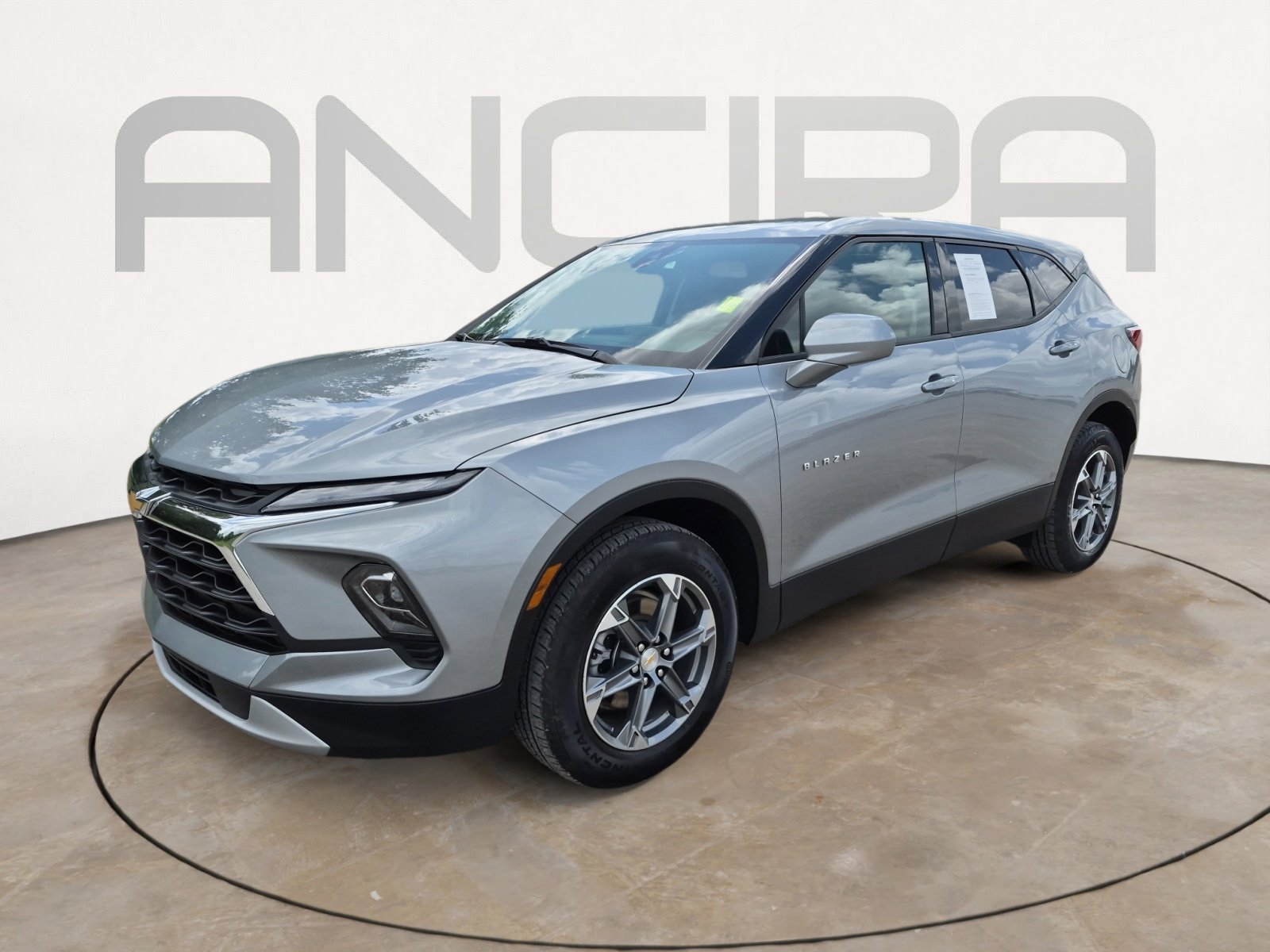 Used 2025 Chevrolet Blazer LT FWD image 6