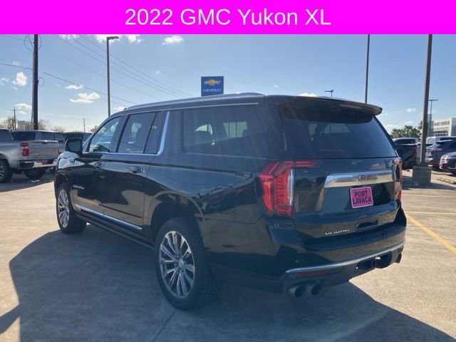 Used 2022 GMC Yukon XL Denali w/ Denali Premium Package image 5