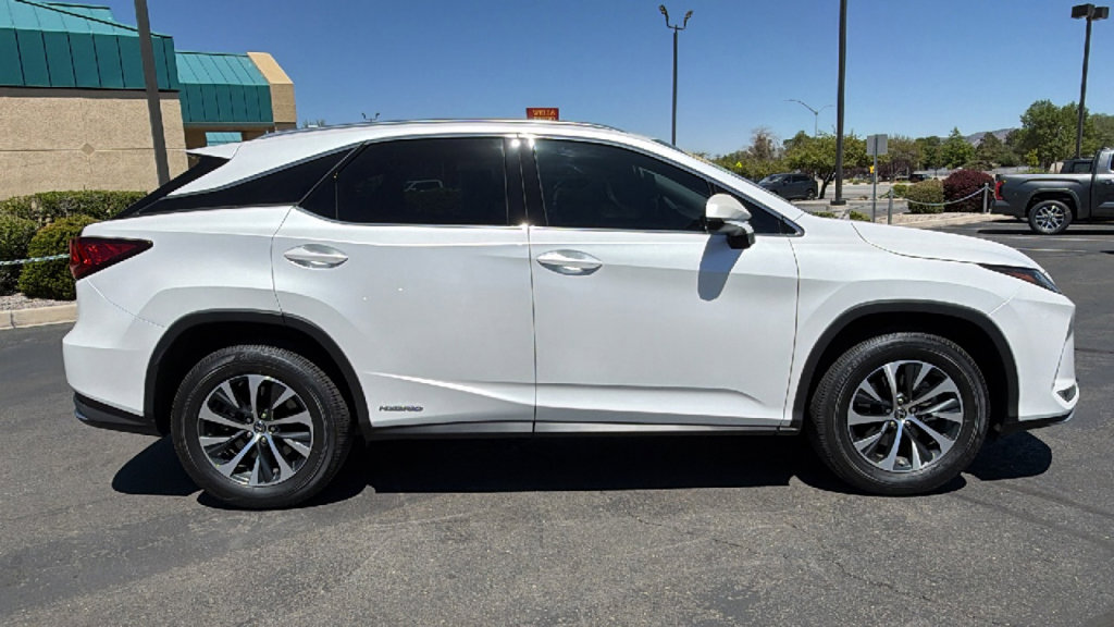 Used 2022 Lexus RX 450h AWD w/ Premium Package image 2