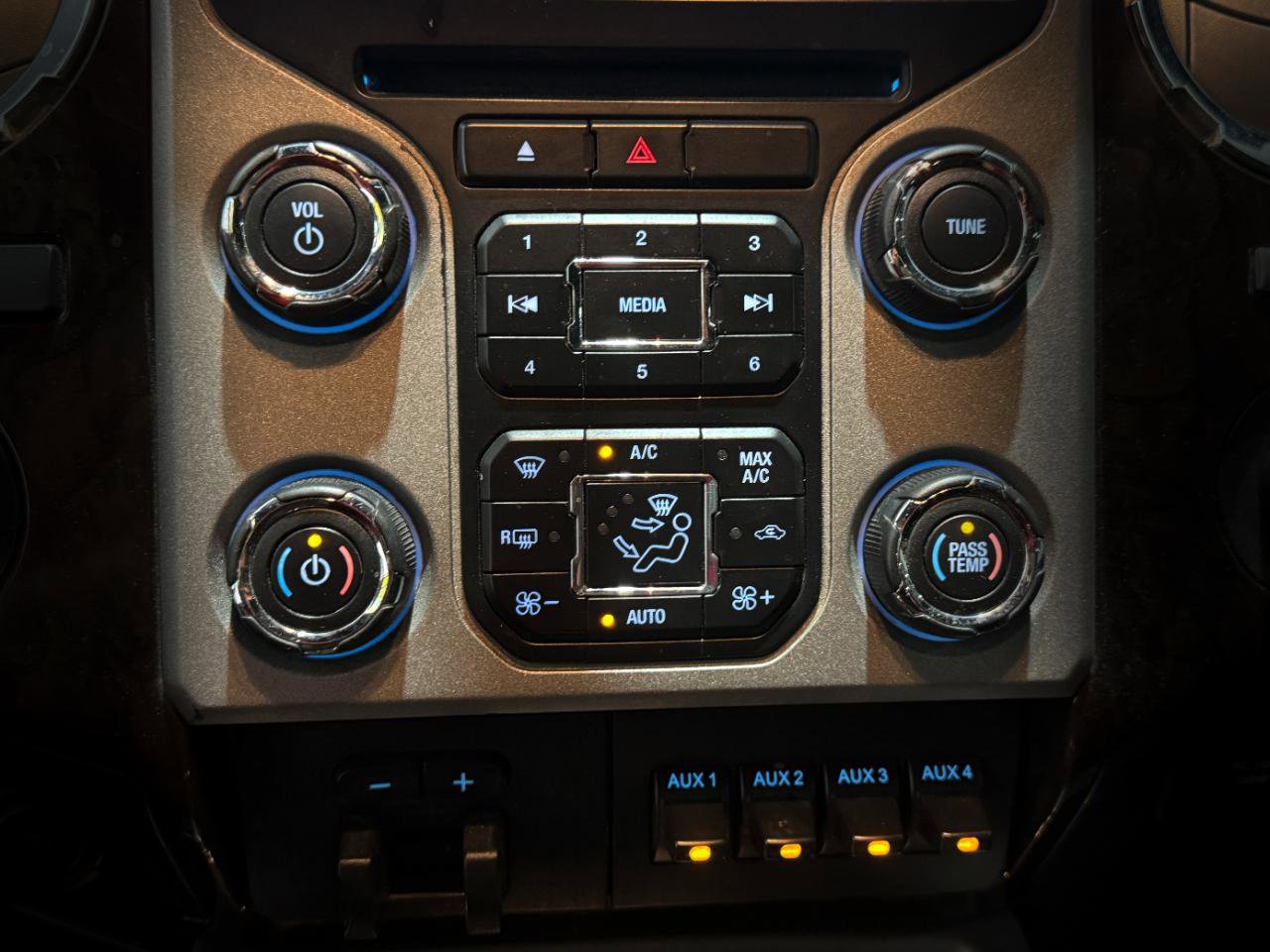 Used 2016 Ford F350 Platinum AWD/4WD image 20