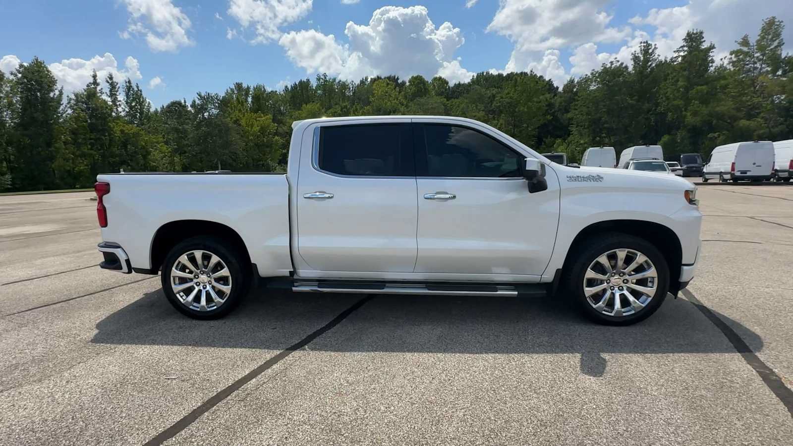 Certified 2021 Chevrolet Silverado 1500 High Country w/ Technology Package AWD/4WD image 9