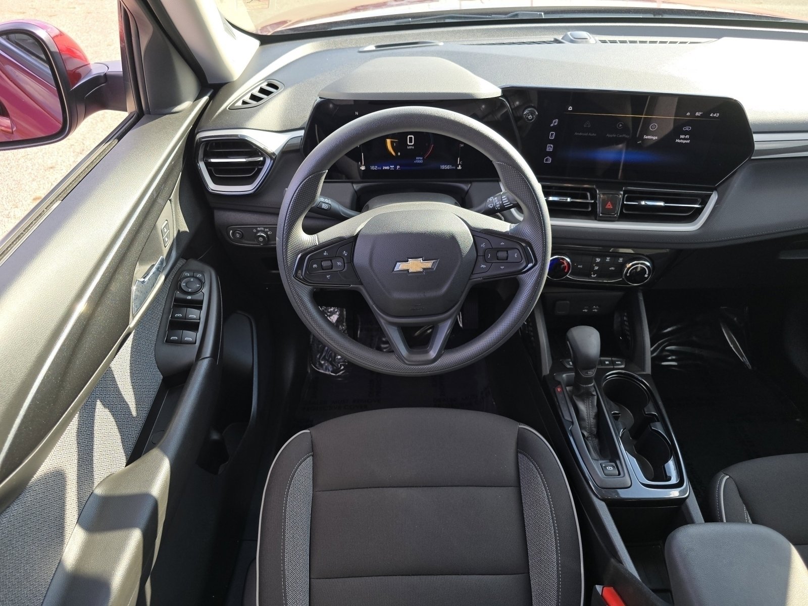 Used 2024 Chevrolet TrailBlazer LT image 28