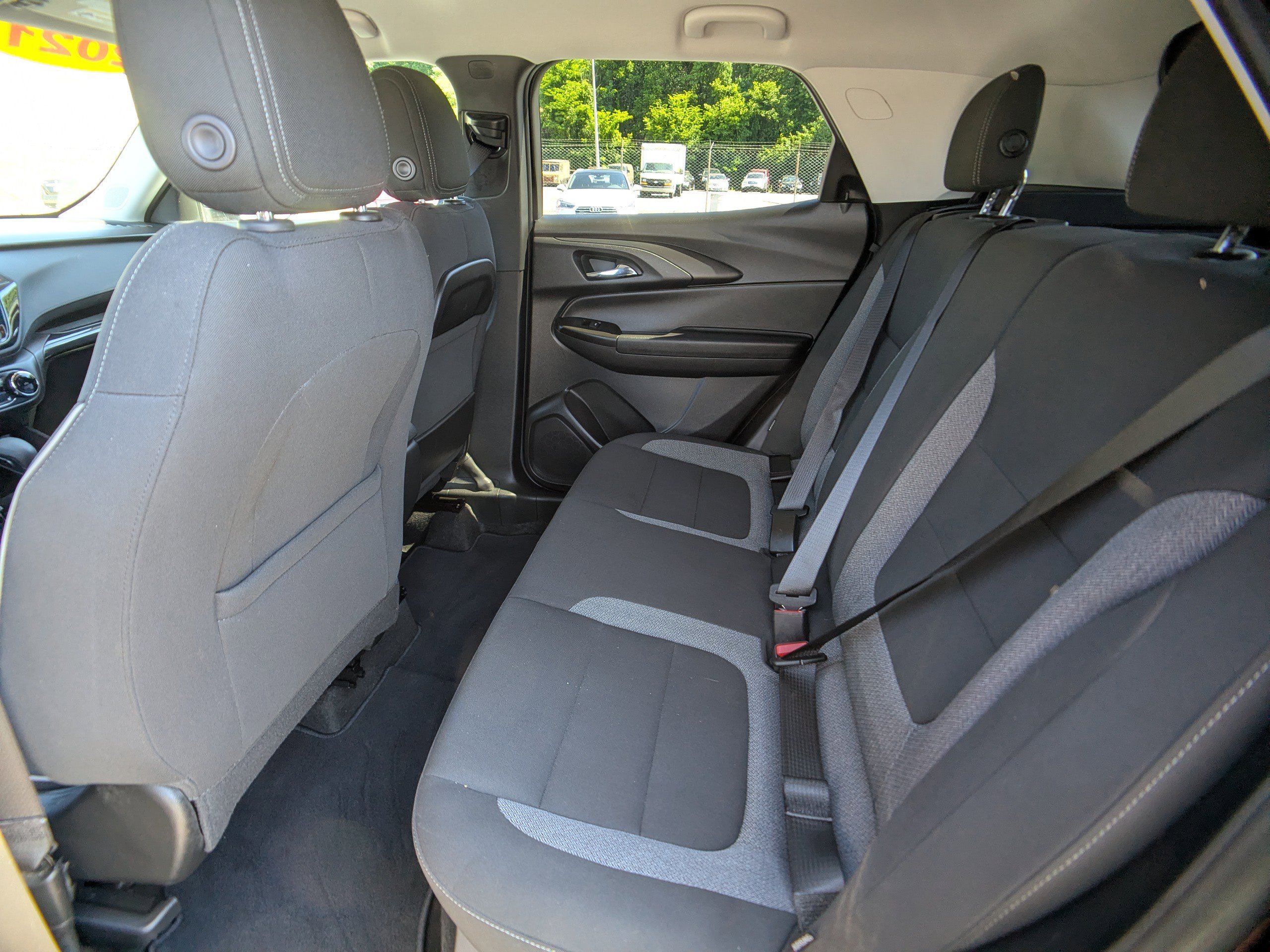 Used 2021 Chevrolet TrailBlazer LT w/ Convenience Package FWD image 14