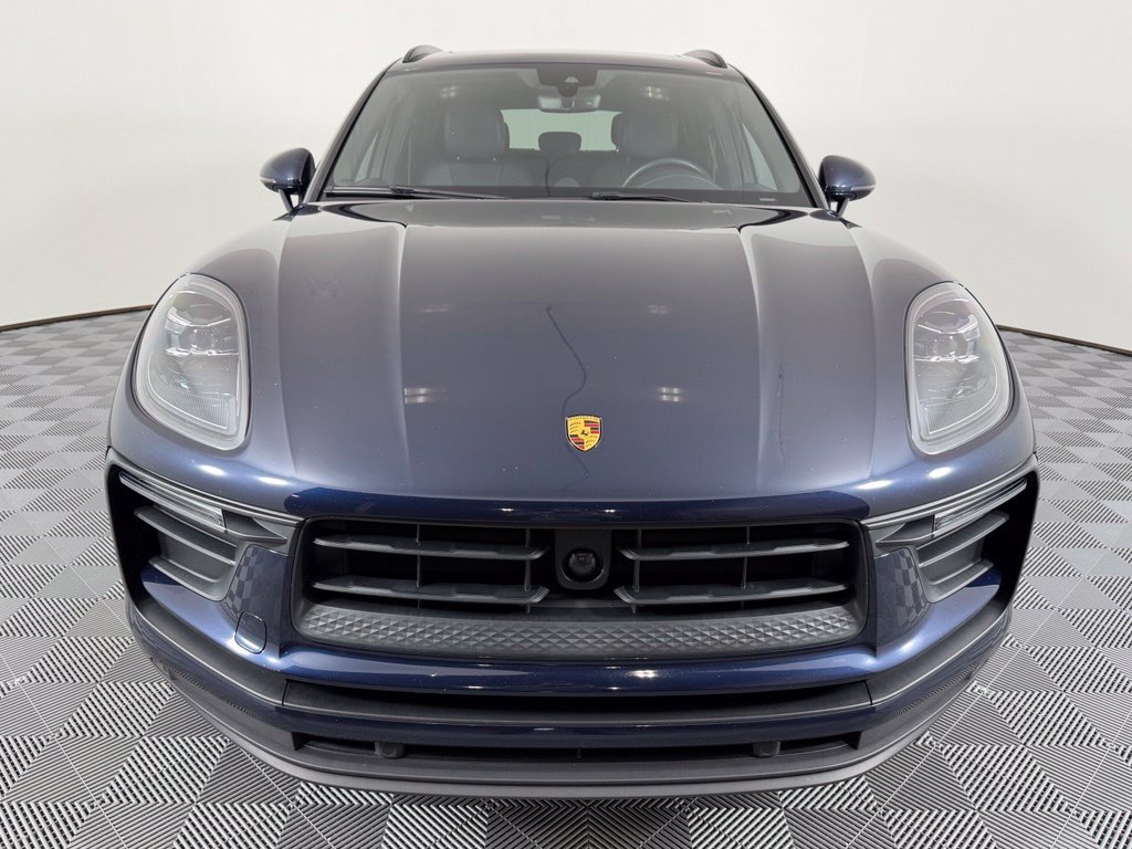 Certified 2023 Porsche Macan AWD/4WD image 9