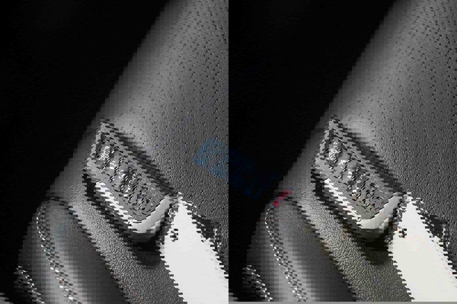 Used 2025 Acura MDX SH-AWD w/ Technology Package image 32