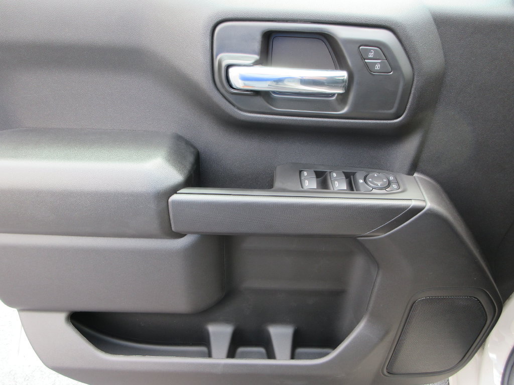 New 2026 Chevrolet Silverado 1500 Custom w/ Turbomax Blackout Package AWD/4WD image 22