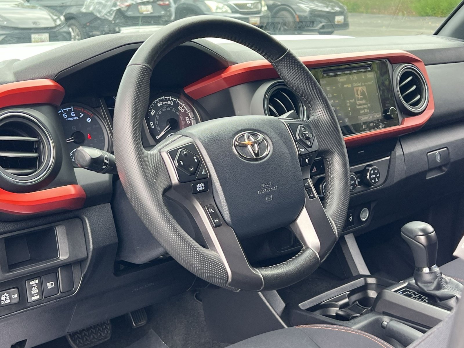 Used 2019 Toyota Tacoma TRD Off-Road AWD/4WD image 15