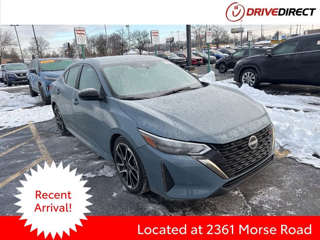 Used 2025 Nissan Sentra SR image 1