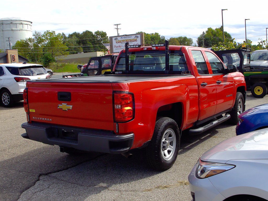 Used 2017 Chevrolet Silverado 1500 W/T AWD/4WD image 4