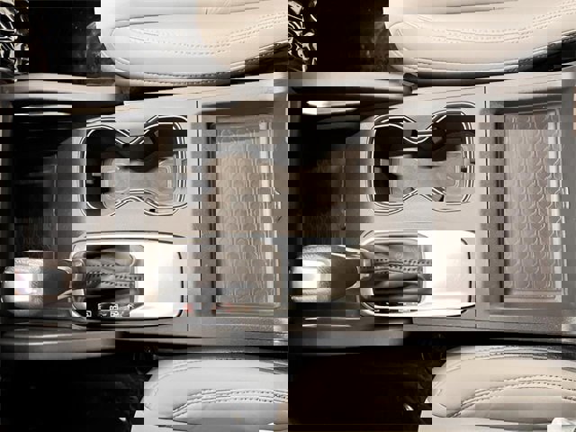 Used 2022 Nissan Frontier SV image 25