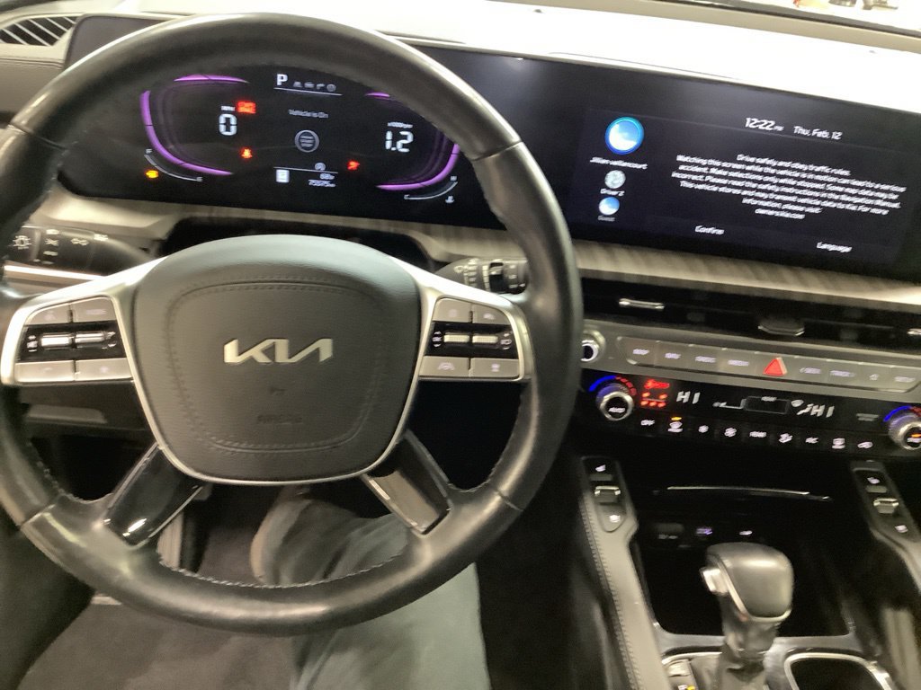 Used 2024 Kia Telluride EX w/ EX Captain's Chair Package AWD/4WD image 14