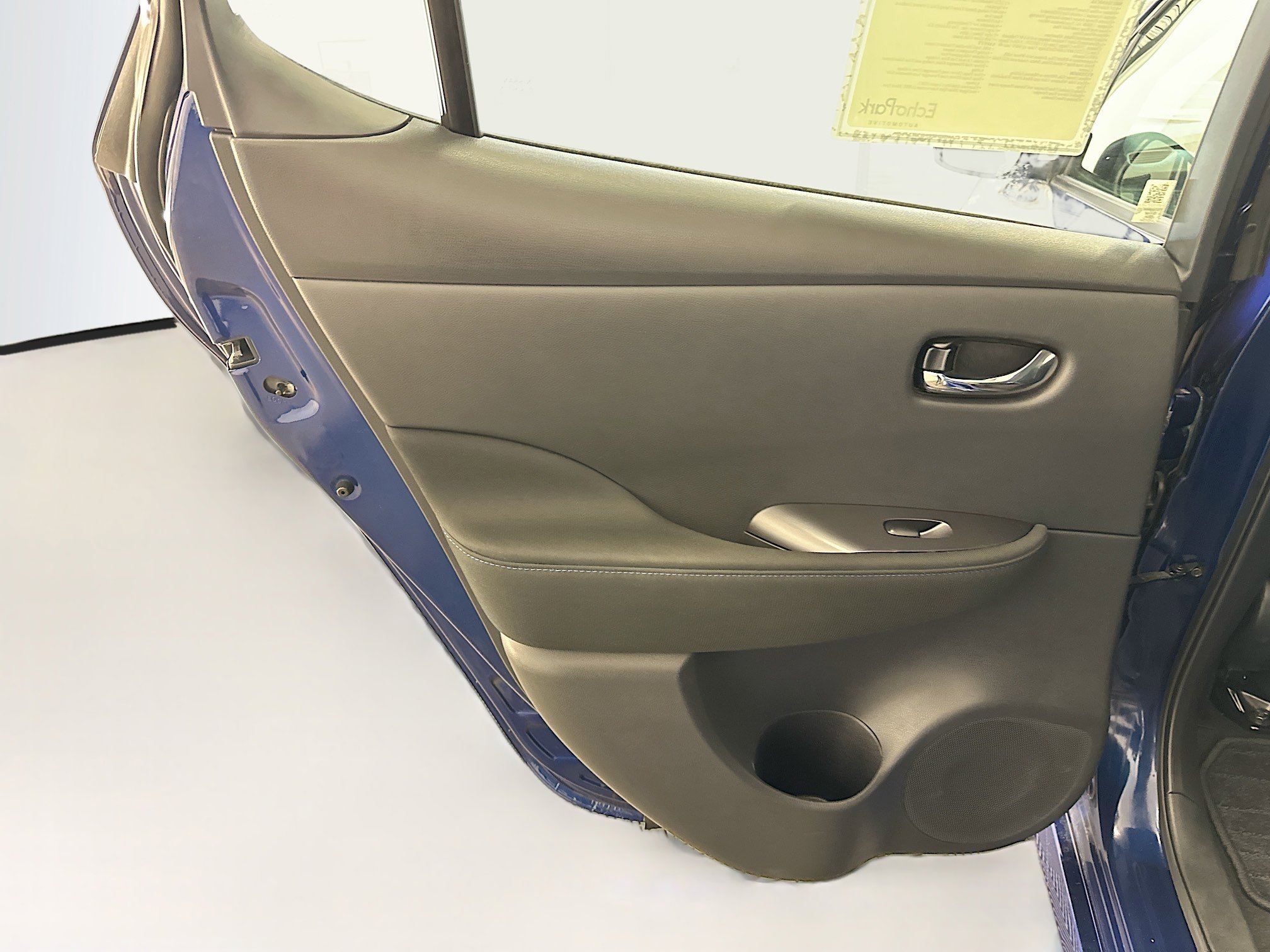 Used 2025 Nissan Leaf S FWD image 26