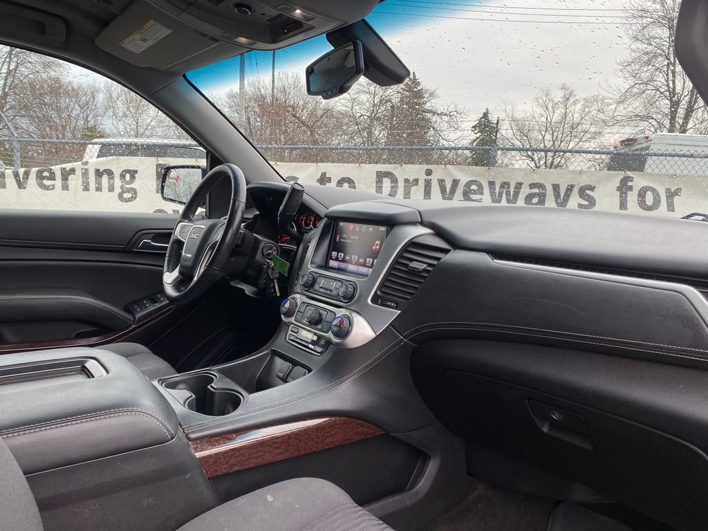 Used 2016 GMC Yukon XL SLE w/ Convenience Package image 18