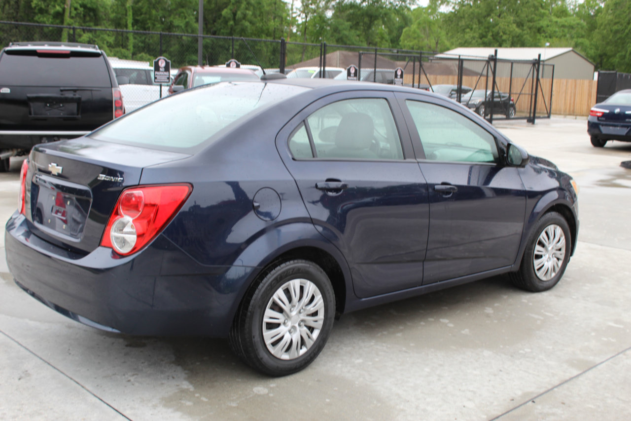 Used 2015 Chevrolet Sonic LS image 24