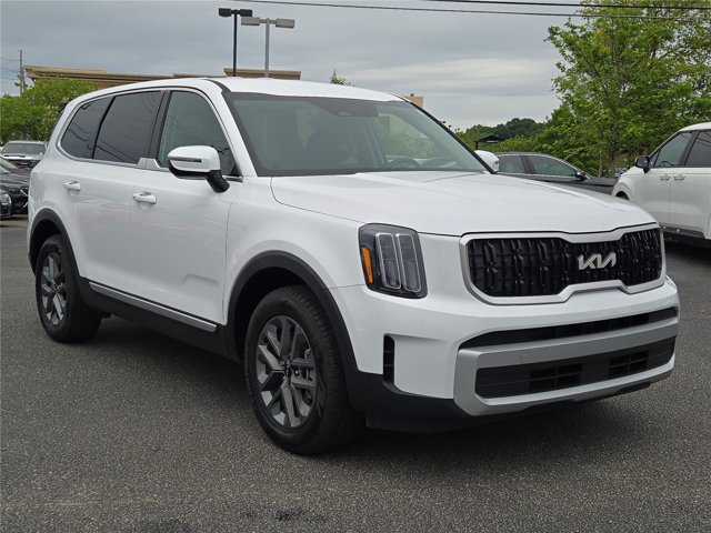 Used 2025 Kia Telluride LX FWD image 6