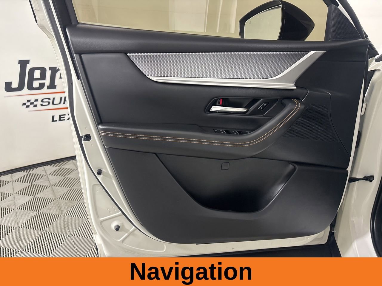 Used 2025 MAZDA CX-70 3.3 Turbo w/ Preferred Package image 9