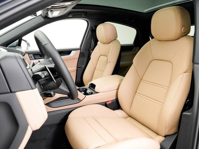 New 2026 Porsche Cayenne Coupe image 5
