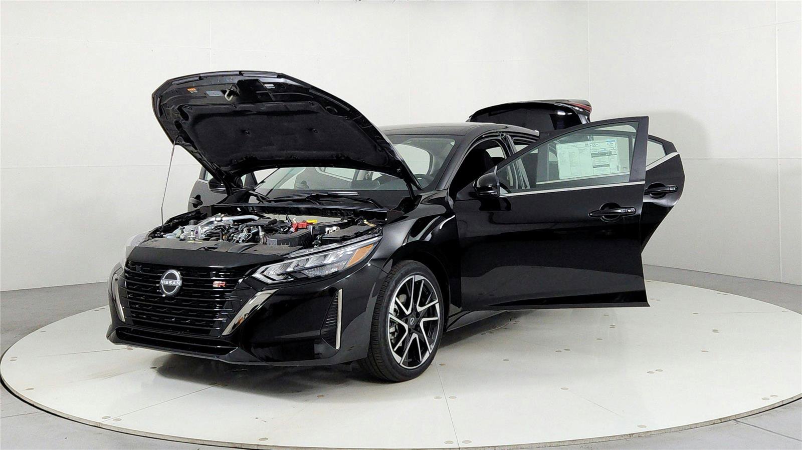 Used 2024 Nissan Sentra SR w/ Trunk Package FWD image 30
