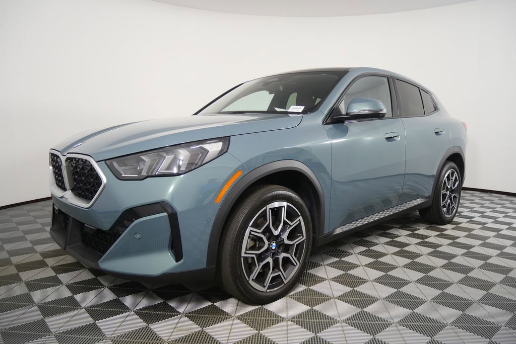 Certified 2025 BMW X2 xDrive28i AWD/4WD image 7