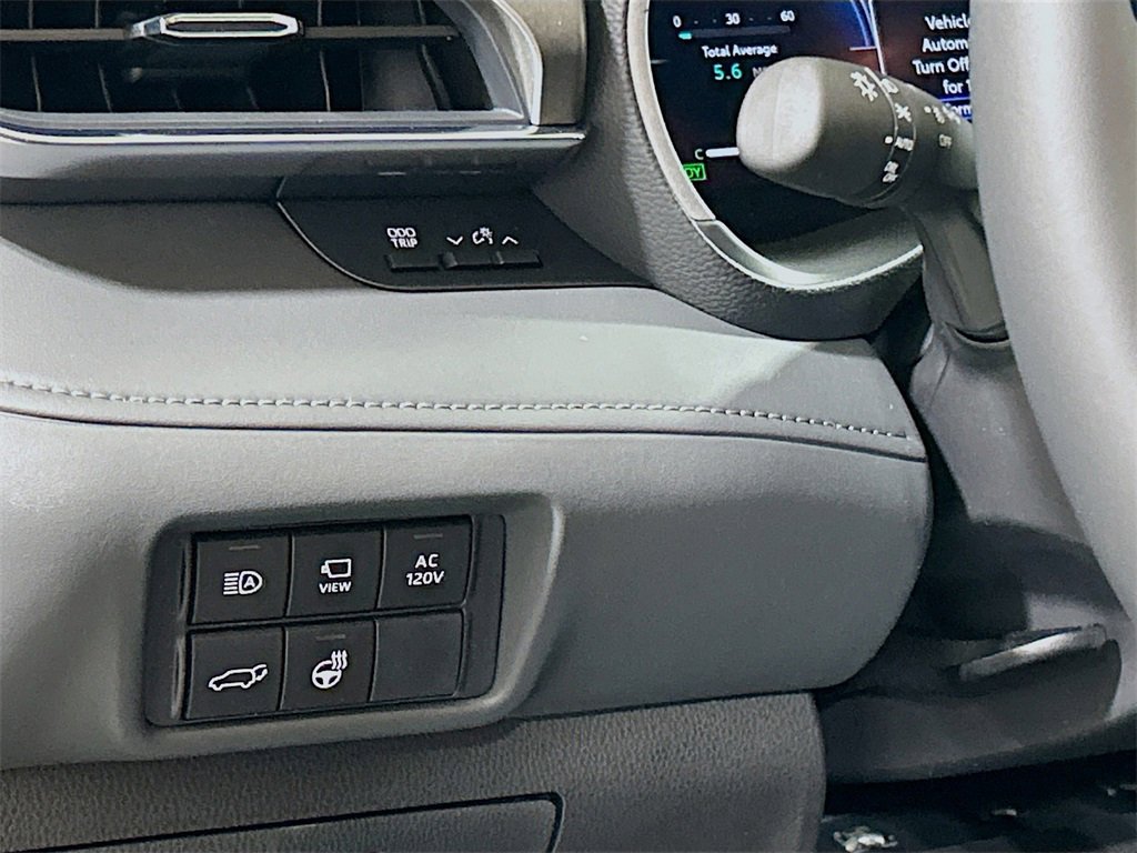New 2026 Toyota Highlander Limited image 10
