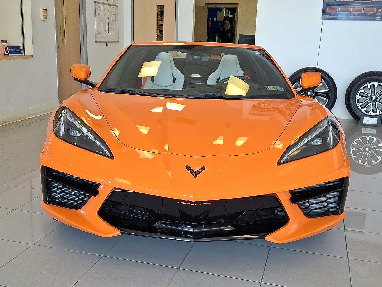 Used 2022 Chevrolet Corvette Stingray Convertible w/ 1LT RWD image 2