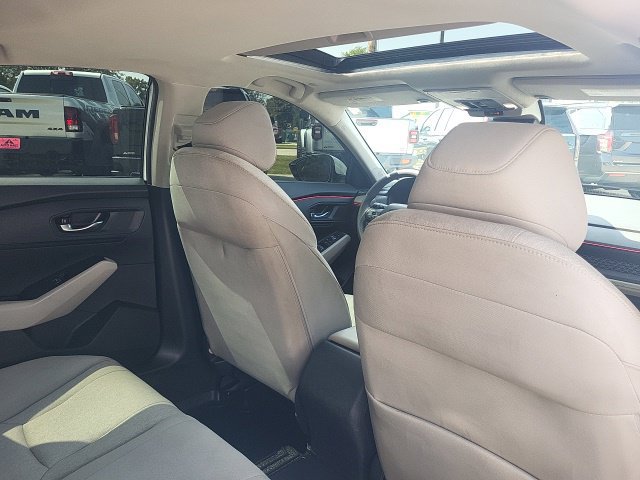 Used 2023 Honda Accord EX image 12