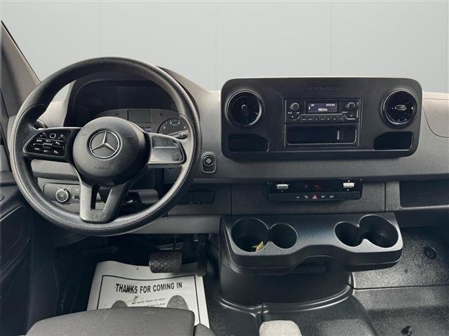 Used 2021 Mercedes-Benz Sprinter 1500 image 19