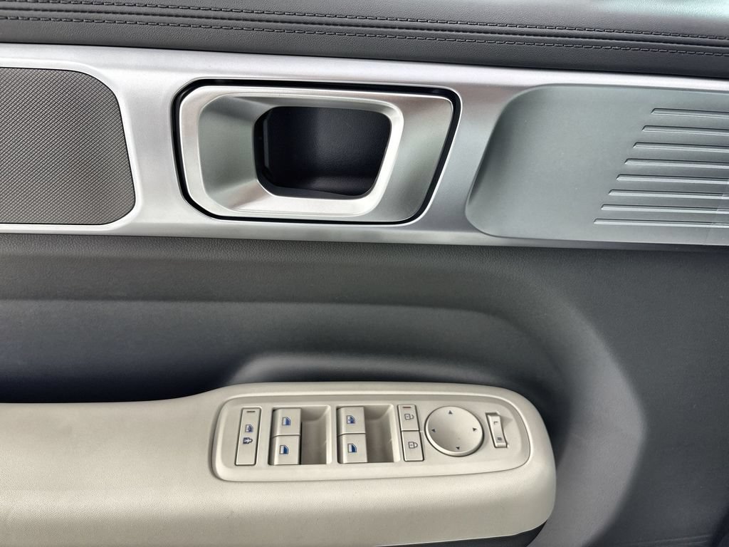 New 2026 Hyundai Santa Fe SE FWD image 15