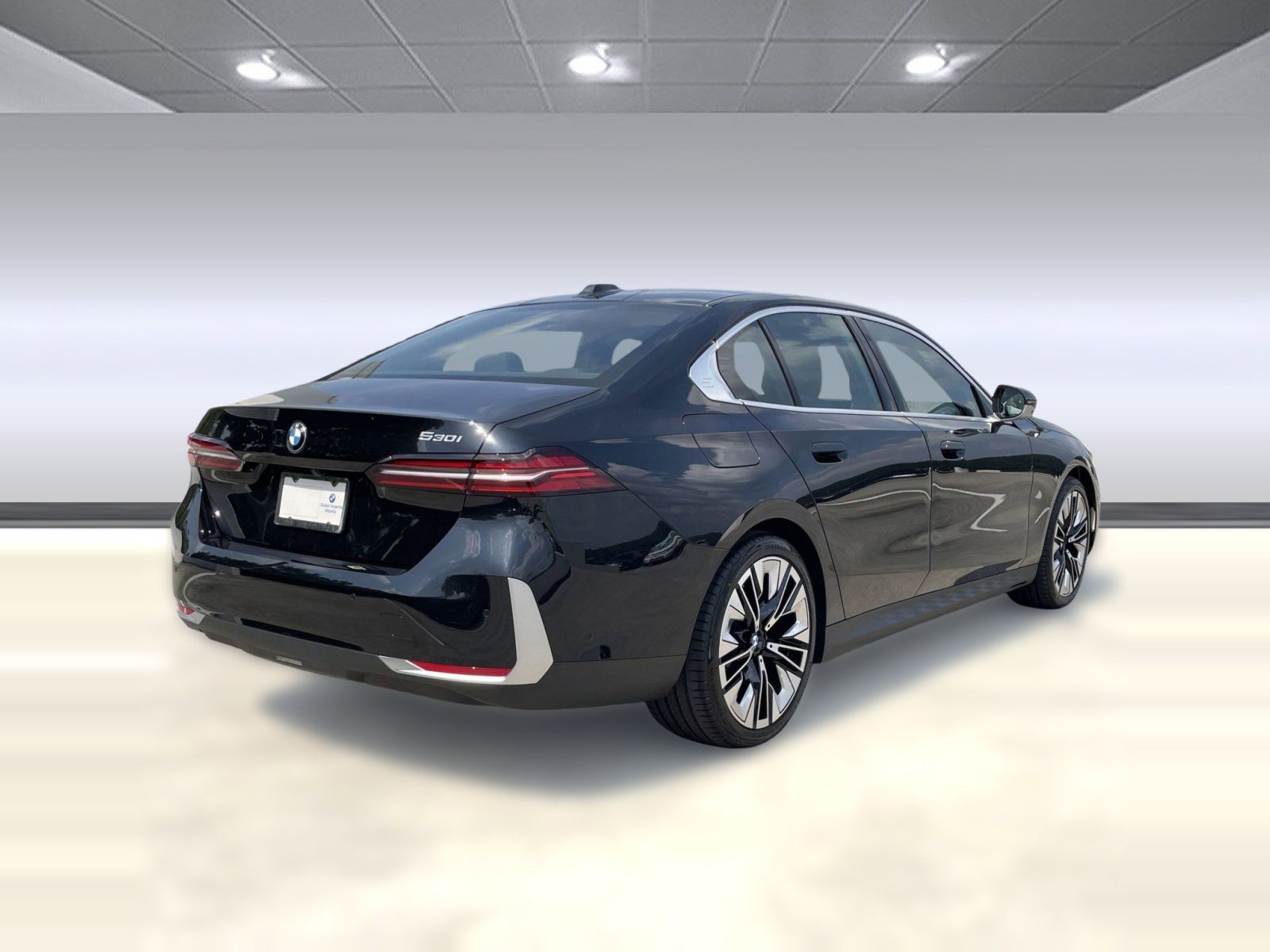 Used 2026 BMW 530i w/ Executive Package image 9