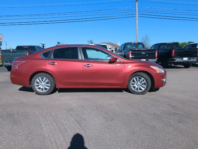 Used 2014 Nissan Altima 2.5 S w/ Display Audio Package FWD image 24