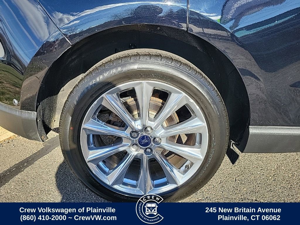 Used 2018 Ford Edge Titanium w/ Equipment Group 302A image 19