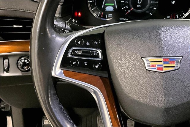 Used 2019 Cadillac Escalade ESV Luxury AWD/4WD image 11